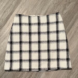 Banana Republic Black and White Checkered Mini Skirt